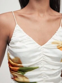 BizChic Top camisola con volantes floral elegante, informal para mujeres de negocios