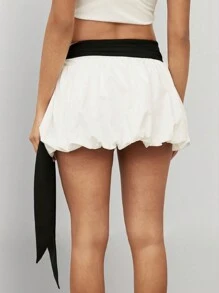 SHEIN BAE Minifalda de mujer con cintura con cordón, blanca y pura, sin mangas, con forma de capullo y burbujas, para otoño, conjuntos de mujer, falda blanca y negra, minifalda, falda blanca, blusas para salir