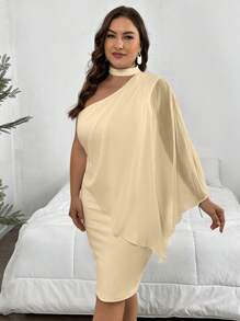 SHEIN Privé Robe blanche élégante plissée en mousseline de soie à épaule unique pour femme grande taille - Nude - Voir 5