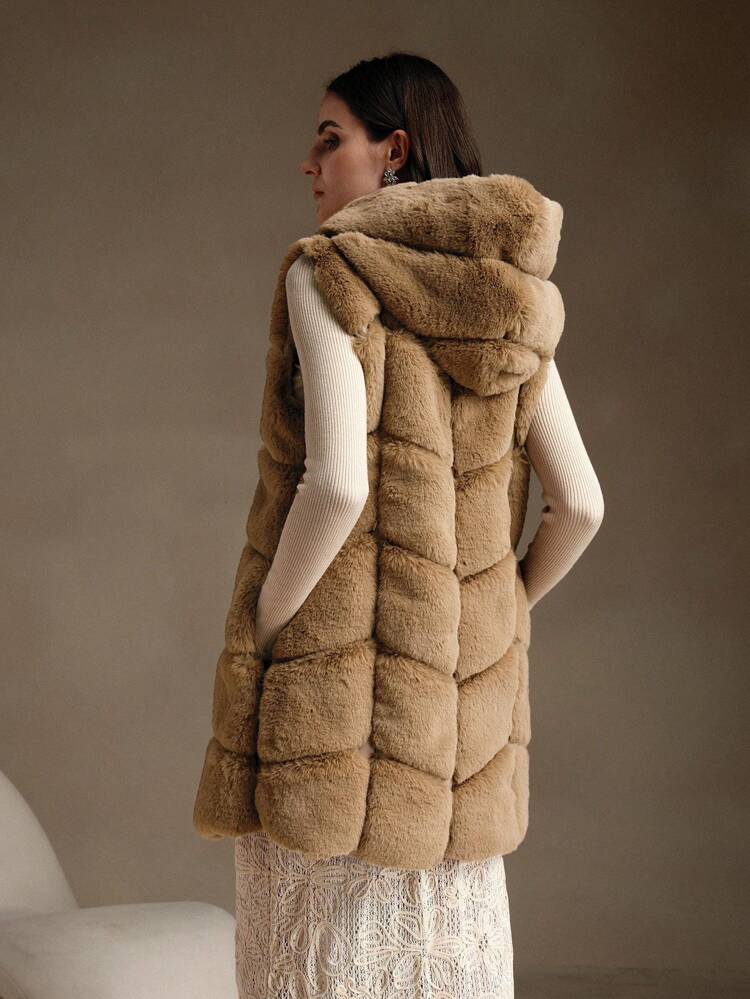 Women's Stylish Faux Fur Sleeveless Hooded Vest