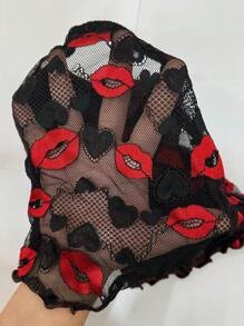 Red Lips & Heart Lace Trim Sexy Camisole And Shorts Sleepwear Set - Black - View 6