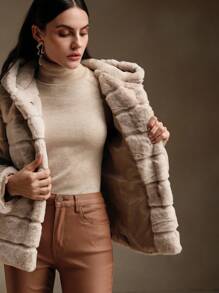 Anewsta Thickened Chunky Patchwork Hooded Fluffy Fluffy Jacket For Women