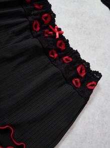 Red Lips & Heart Lace Trim Sexy Camisole And Shorts Sleepwear Set - Black - View 4