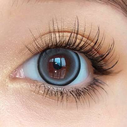 1副彩色隐形眼镜，黑灰双色，14.5毫米软性隐形眼镜，可佩戴6个月，适合万圣节装扮和角色扮演