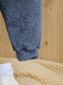 SHEIN Baby Jungen Lässiges Set aus Plüsch Kapuzenjacke und dicken Hosen