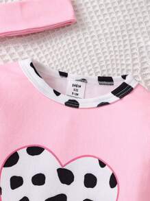 Set di abbigliamento confortevole per bambina composto da 3 pezzi: maglietta a maniche lunghe con stampe mucca e cuori, leggings e fascia per capelli