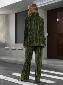 Aveloria Modichic 女士优雅天鹅绒褶皱金属纽扣西装套装、长袖上衣和休闲裤节日派对服装 - 綠色 - 查看 2