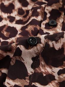 Manfinity VCAY Men's Fashionable Casual Leopard Print Slim Fit Long Sleeve Shirt - Brown - View 4