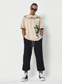 SUMWON Áo thun có hình Cherub phía trước - Màu Khaki - Xem 5