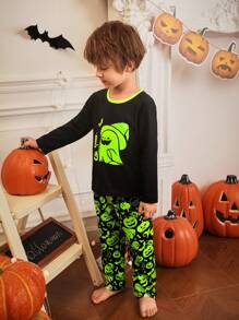 SHEIN Young Boys Halloween Cartoon Pattern Long Sleeve Knitted Sleepwear Set, Flame Retardant, 2pcs Pajama Set (3 Sets Sold Separately, Daddy & Me Matching Outfits)