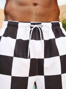 Manfinity Plus Size Men's Plaid Lace-Up Pocket Beach Shorts, Casual & Holiday