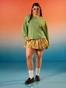 THE POWERPUFF GIRLS X SHEIN Plus Size Crew Neck Cartoon Logo Graphic Sweatshirt In Sage Green - Green - View 4