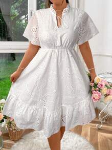 Sunnyshic Plus Size Nữ Màu trơn Đơn giản Váy ngắn tay thêu hàng ngày - trắng - Xem 3