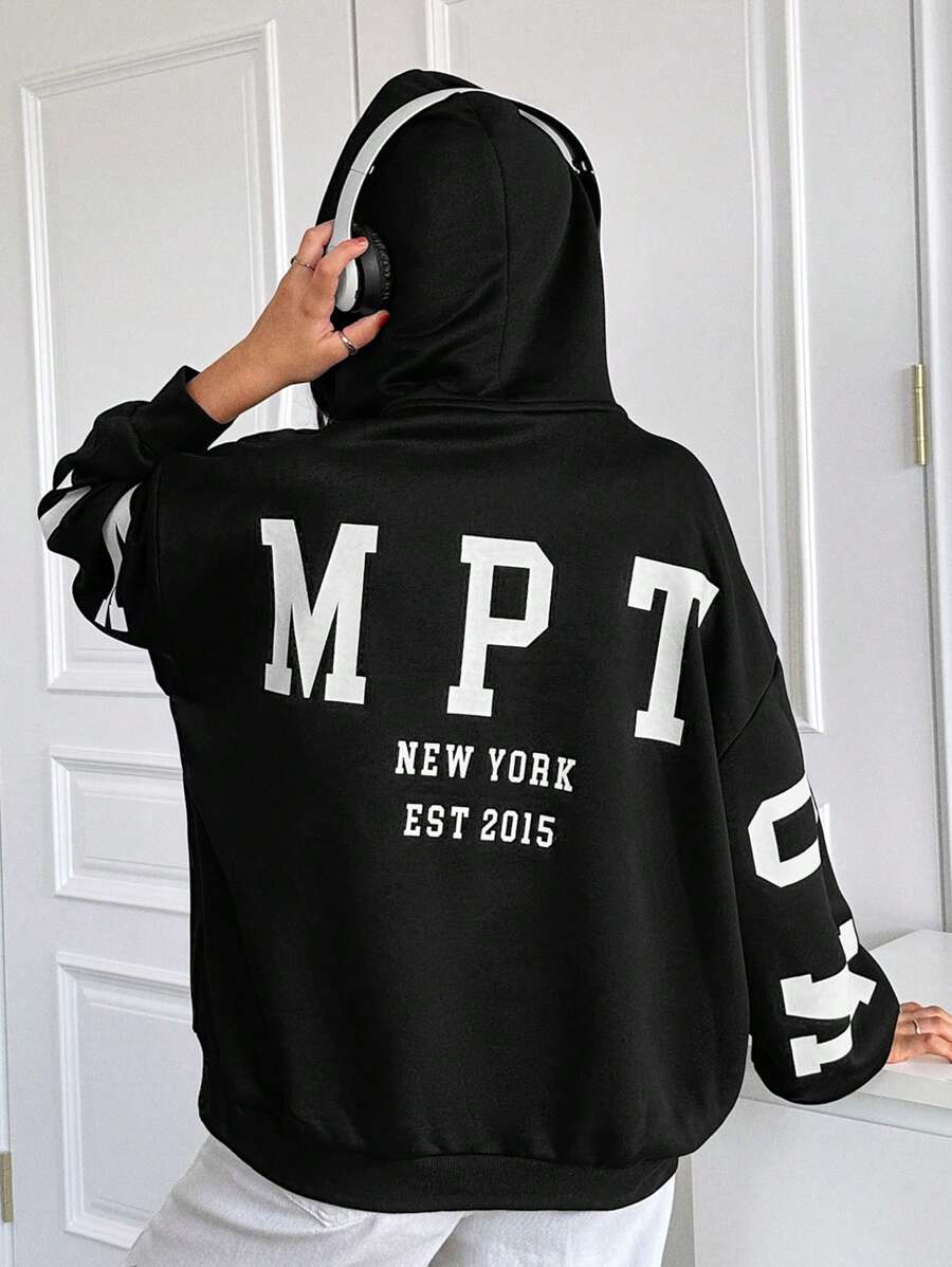 SHEIN 青少年女孩休闲宽松字母印花连帽运动衫，适合返校装，百搭运动风格，秋季 - 黑色 - 查看 1