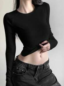 INAWLY Camiseta corta de manga larga con cuello redondo y estampado de letras góticas, en color negro con mangas raglán. Camiseta gráfica para mujer para primavera y otoño - Negro - Ver 5
