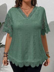EMERY ROSE Blusa con scollo a V tinta unita, maniche corte, cuciture a giorno e ricamo, adatta per un uso casual quotidiano, taglie comode - Verde - Visualizzare 3