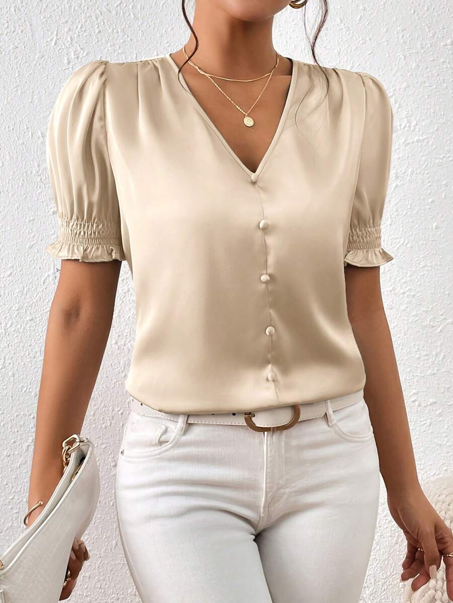 SHEIN Frenchy Áo kiểu tay ngắn cổ chữ V màu trơn có nút viền trang trí phía trước Áo kiểu thường ngày - Rượu sâm banh - Xem 1