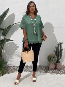 EMERY ROSE Blusa con scollo a V tinta unita, maniche corte, cuciture a giorno e ricamo, adatta per un uso casual quotidiano, taglie comode - Verde - Visualizzare 5