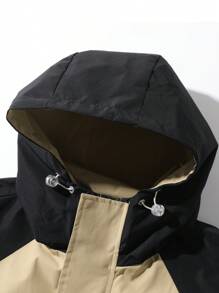 Manfinity Hypemode Chaqueta con capucha de colores contrastantes y puntadas informales para hombre en otoño