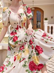 Aveloria Rosie 随机花卉印花方领荷叶边下摆褶皱胸围饰边夏季短袖连衣裙度假装女士