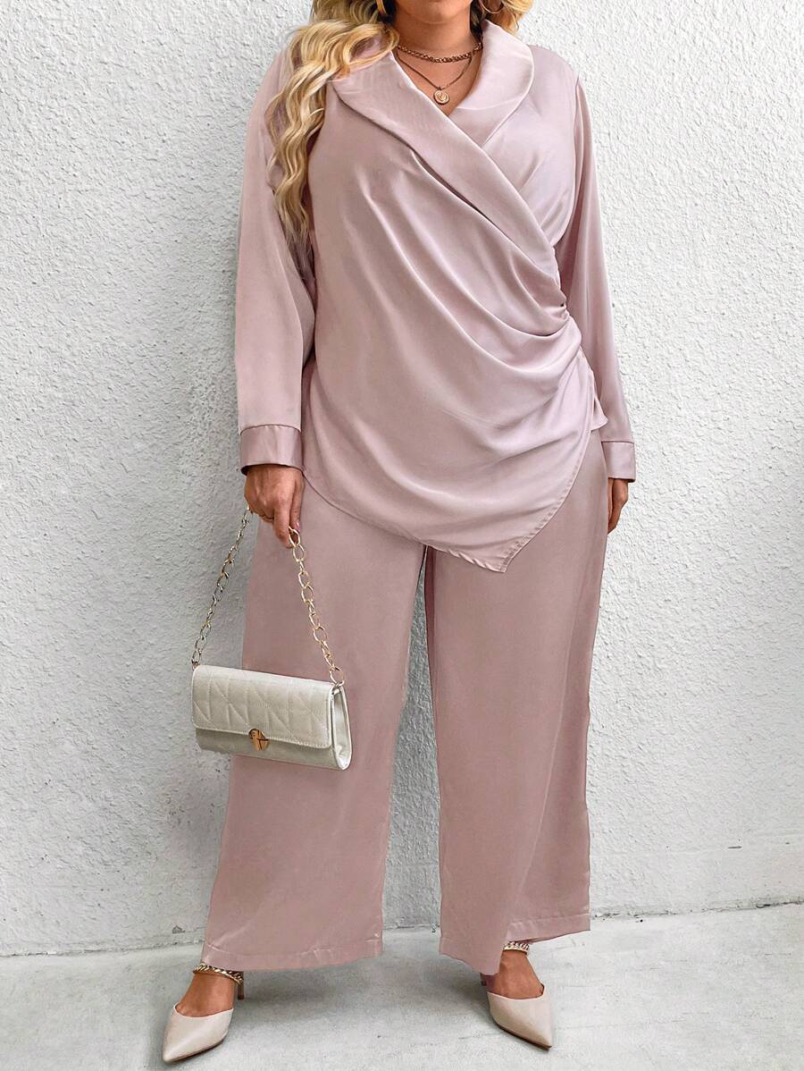 SHEIN CURVE+ Bộ 2 chiếc khăn choàng cổ màu trơn cỡ lớn có cổ áo dài tay và bộ quần dài - Rượu sâm banh - Xem 1