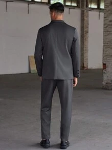 Manfinity Mode Bộ vest nam màu trơn hai hàng cúc, tay dài và quần tây, thích hợp cho các buổi lễ. - Xám - Xem 2
