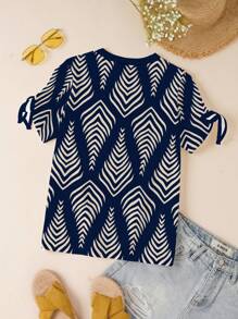 INAWLY Camiseta casual de verano para mujer con mangas cortas tipo ala de murciélago, cuello en V acanalado y estampado geométrico