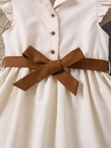 Vestido con cuello en V para niña joven con mangas cortas, cinturón con botones y diseño cruzado - Beis - Ver 4
