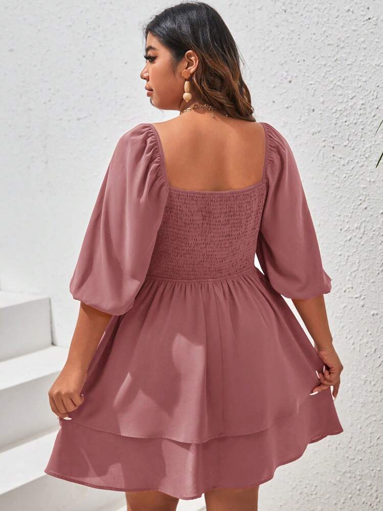 SHEIN VCAY Vestido Elegante de Chiffon com Decote em Alcinha Franzida, Manga Curta Rodada com Babados, Tamanho Plus Size - Rosa empoeirado - Visão 2