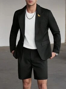 Manfinity Bizformal Traje casual de negocios para hombres con logo de águila bordado en oro, de manga corta y color negro. Conjunto de dos piezas para hombre, ideal para el esposo