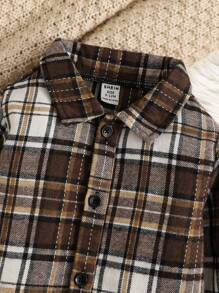 SHEIN Vintaside Kids 男婴格子灯芯绒围兜连体衣套装，秋冬款，圣诞节 - 棕色 - 查看 4