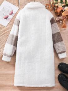 Tween Girl Oversized Checkered Fleece Jacket - Khaki - View 2