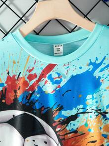SHEIN Camiseta de moda con cuello redondo y manga corta con estampado de pintura de fútbol para niño preadolescente - Multicolor - Ver 4