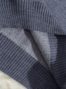 RueChic Men Geometrical Pattern Regular Sweater - Dark Grey - View 4