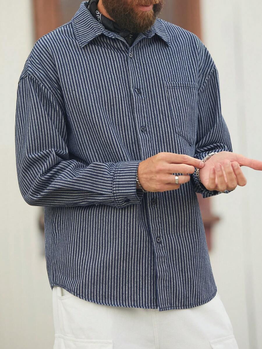 Manfinity Homme 男士海军蓝竖条纹牛仔宽松衬衫 - 深色水洗藍 - 查看 1