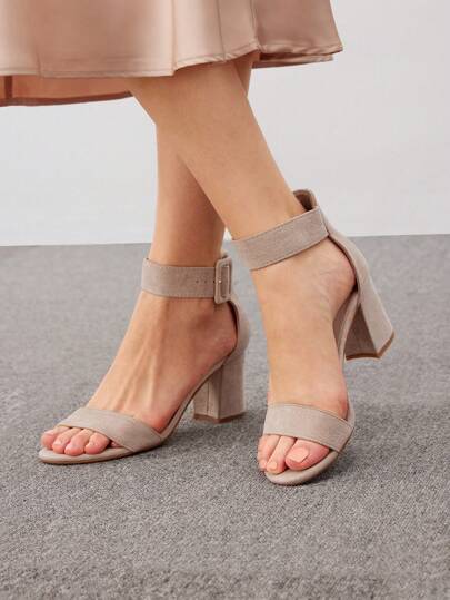 CUCCOO BIZCHIC 女士鞋扣装饰粗跟优雅米色仿麂皮踝带凉鞋夏季毕业高跟鞋舞会高跟鞋度假鞋夏季促销返校鞋大学生鞋优雅基础款商务休闲商务时尚圣诞节秋季新年假期