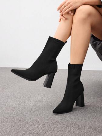 CUCCOO BASICS Botas curtas pretas com bico pontudo, elásticas, de malha respirável e salto troncudo para mulheres, para verão, formatura, festa de formatura, férias, promoção de verão, Natal, Ano Novo e feriados