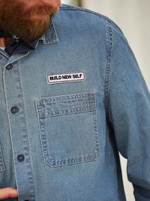 Manfinity Homme Retro American Style Men Light Blue Washed Denim Loose Fit Button Down Shirt With Embroidered Lettering - Light Wash - View 6