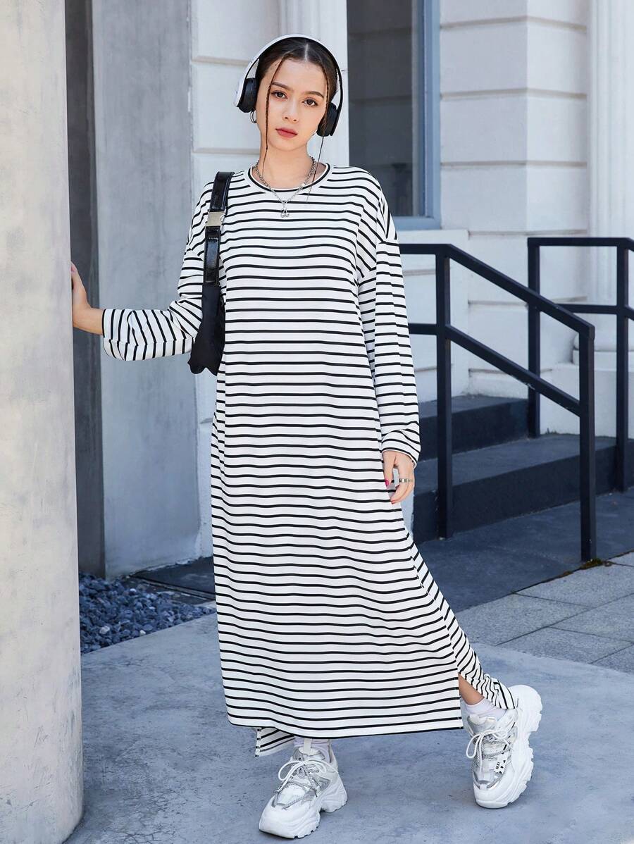 SHEIN Leap Crew 少女条纹针织圆领宽松休闲连衣裙 - 黑與白 - 查看 1