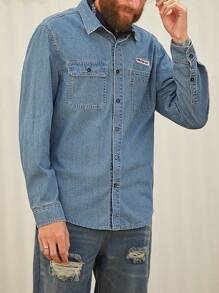 Manfinity Homme Retro American Style Men Light Blue Washed Denim Loose Fit Button Down Shirt With Embroidered Lettering - Light Wash - View 4