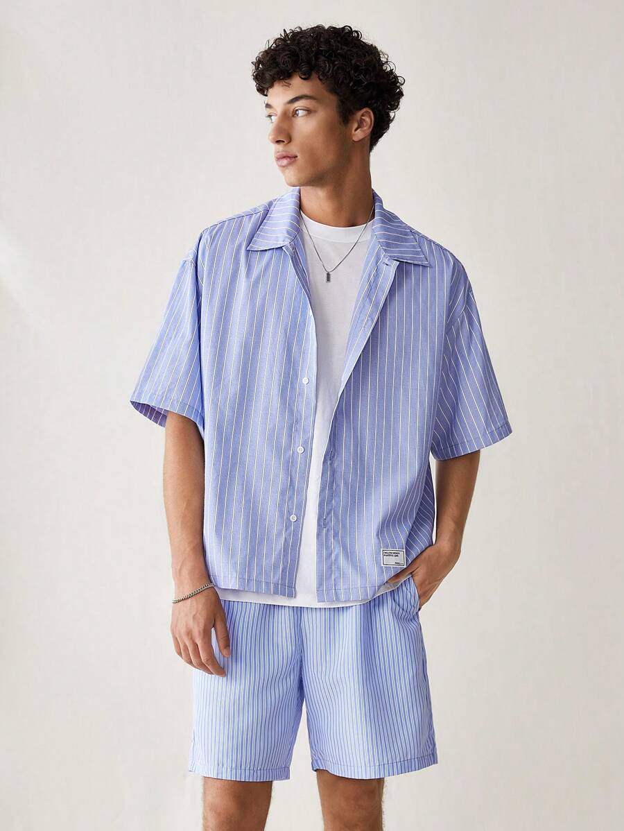 Manfinity RebelGame 2pcs Men's Casual Striped Loose Short Sleeve Shirt & Drawstring Waist Shorts Set