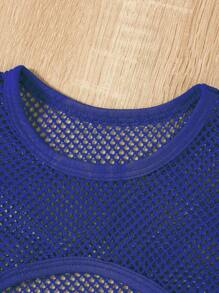 SHEIN Conjunto informal de verano para niñas con camiseta de tirantes con estampado de letras y cubre corto perforado - azul real - Ver 4