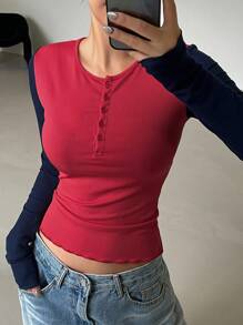 DAZY Nữ Xuân Thu Colorblock Nút Nửa Túi Tay Dài Có Gân Slim Fit Áo Thun - Nhiều màu - Xem 4