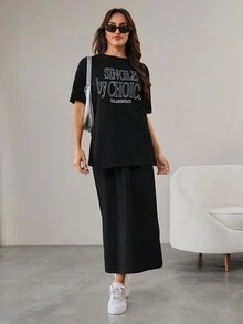 Mulvari Haut à manches courtes imprimé avec lettre col rond et jupe fendue unicolore de couleur assortie ensemble décontracté de 2 pièces pour lété - Noir - Voir 4