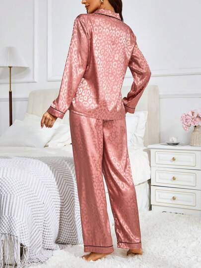 Ladies Kanten Up Top Pants Satijnen Leopard Pattern Pajama Set view 2