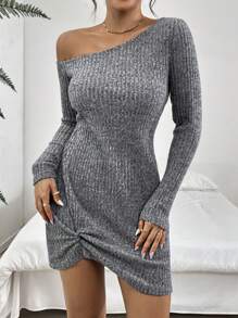 SHEIN Essnce 女士纯色休闲长袖迷你连衣裙 秋季连衣裙 女式工作连衣裙 返校节连衣裙 秋季女式连衣裙 冬季连衣裙 秋季女装 圣诞连衣裙 万圣节女式狂欢节服装 法兰绒女装 秋季女装 长袖女士露肩长袖 - 深灰色 - 查看 2