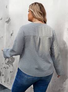 SHEIN LUNE Plus Size Women's Black & White Plaid V-Neck Long Sleeve Blouse Professional Tops Women Tops Plaid Women Shirts Fall Clothes Clothes Business Casual Woman Work Blouse Business Blouse