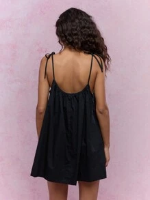 MISSGUIDED 音乐节泡泡下摆系带吊带迷你连衣裙 - 黑色 - 查看 2