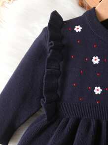 女婴圆领长袖荷叶边花卉刺绣针织连衣裙