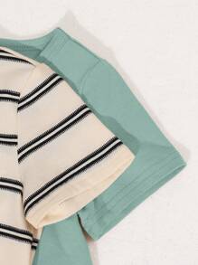 SHEIN 4件套男童/女童夏季韩版休闲可爱卡通条纹印花短袖T恤和松紧腰短裤套装 - 藍色 - 查看 5